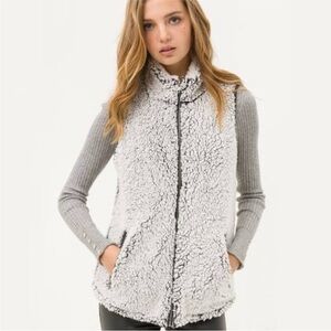 Thread & Supply Women's Gray Fleece Sherpa Vest Size Small